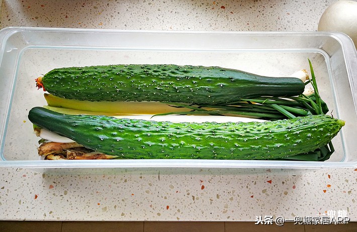 纯净水桶收纳视频,矿泉水大桶最合适的收纳