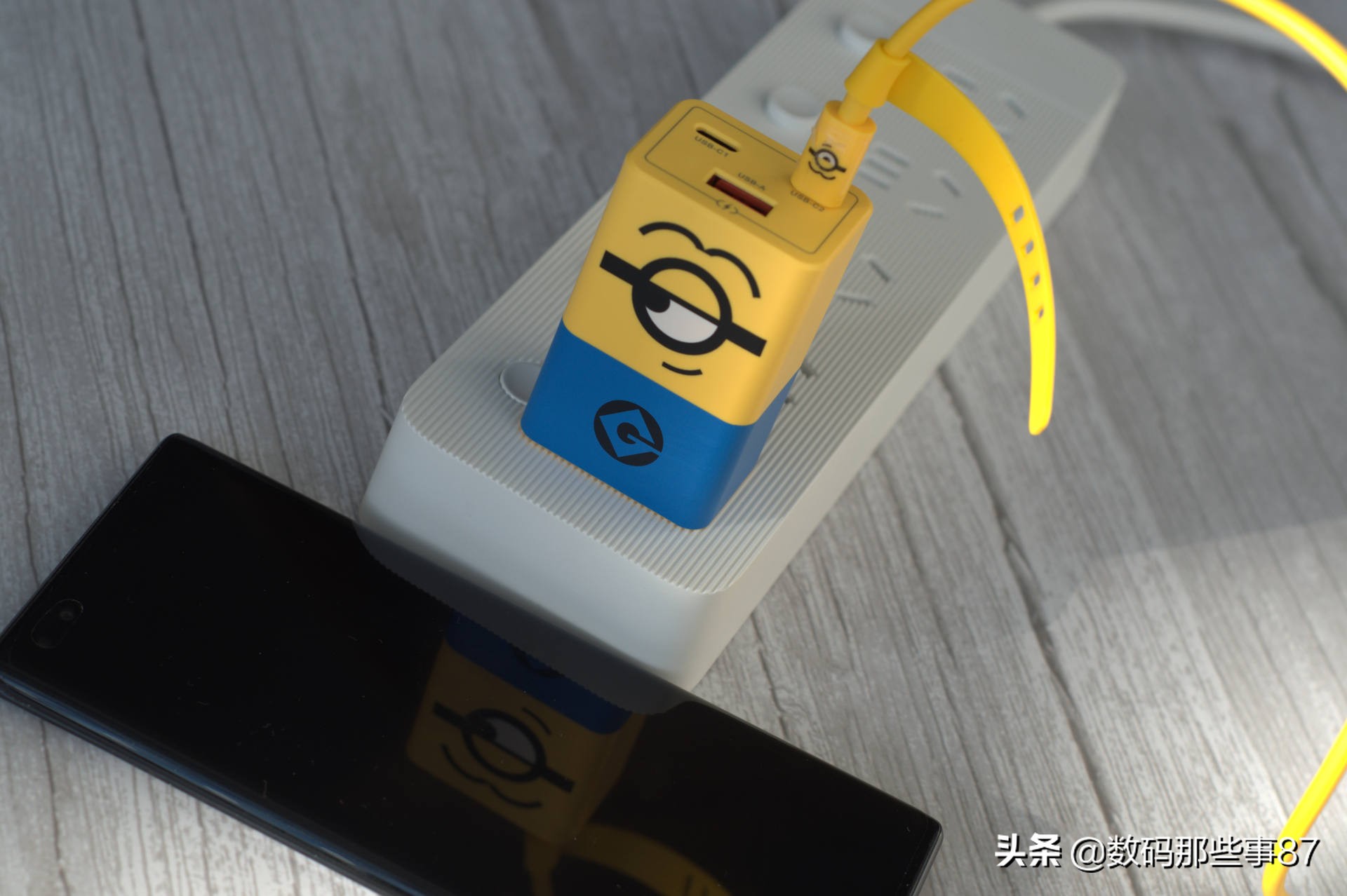 努比亚65w氮化镓充电器充ipadpro,努比亚氮化镓65wapplewatch