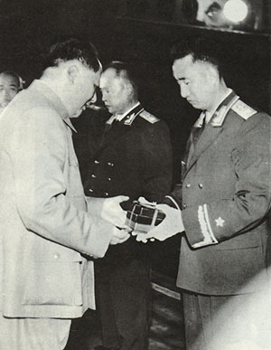 徐帅和罗帅,历史徐帅为什么被称为布衣元帅