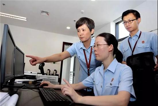 法院的制服是什么样,法院制服着装规定