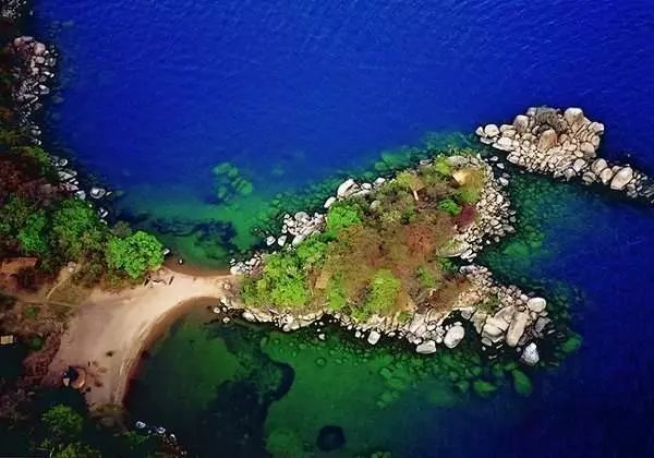 全球最美的海岛你想和谁一起去,带你去看世界最美海岛