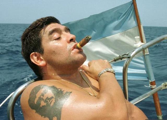 一代传奇就此落幕从此再无曼巴,一代传奇的陨落再无上帝之手