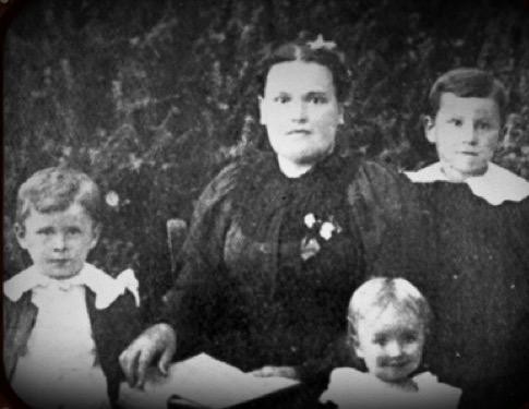 肯德基为啥叫kfc,kfc肯德基宝山路