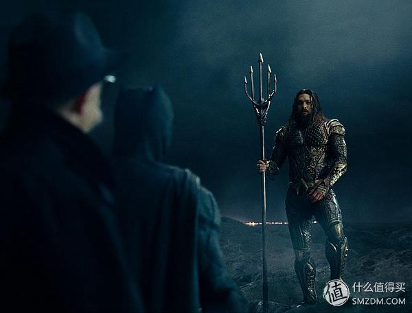 看腻了小鲜肉？《海王》凭肌肉和女神实现口碑逆袭：DC漫改指南