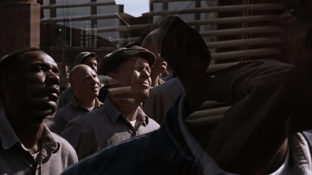 肖申克的救赎狱友打球镜头有几分钟,肖申克的救赎进监狱镜头分析