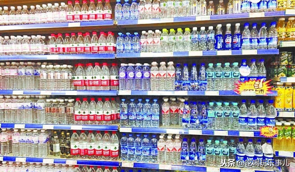 依云矿泉水口感差不多的,依云矿泉水一瓶