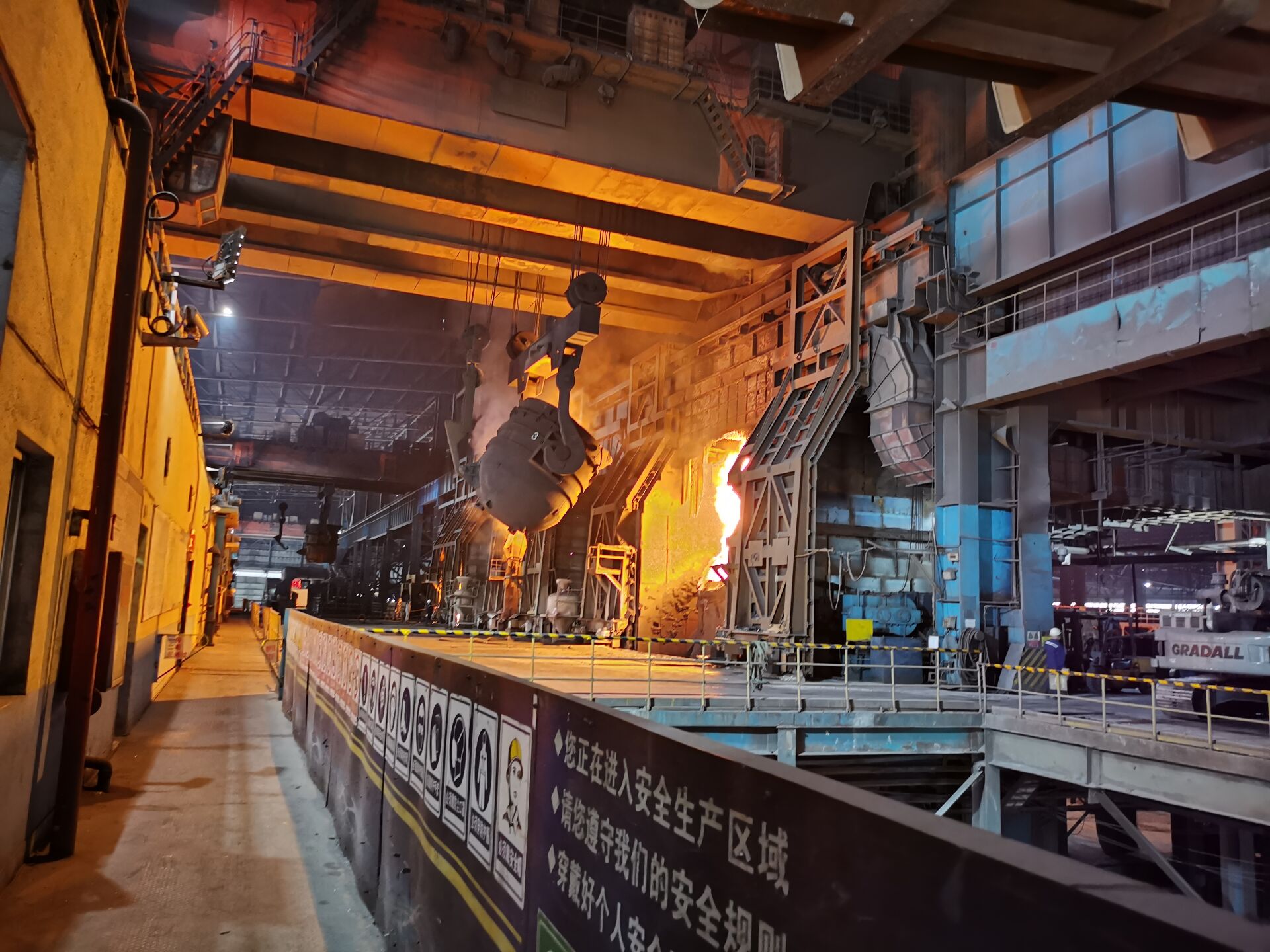 文安义：“我的一生注定属于火热的炉台”