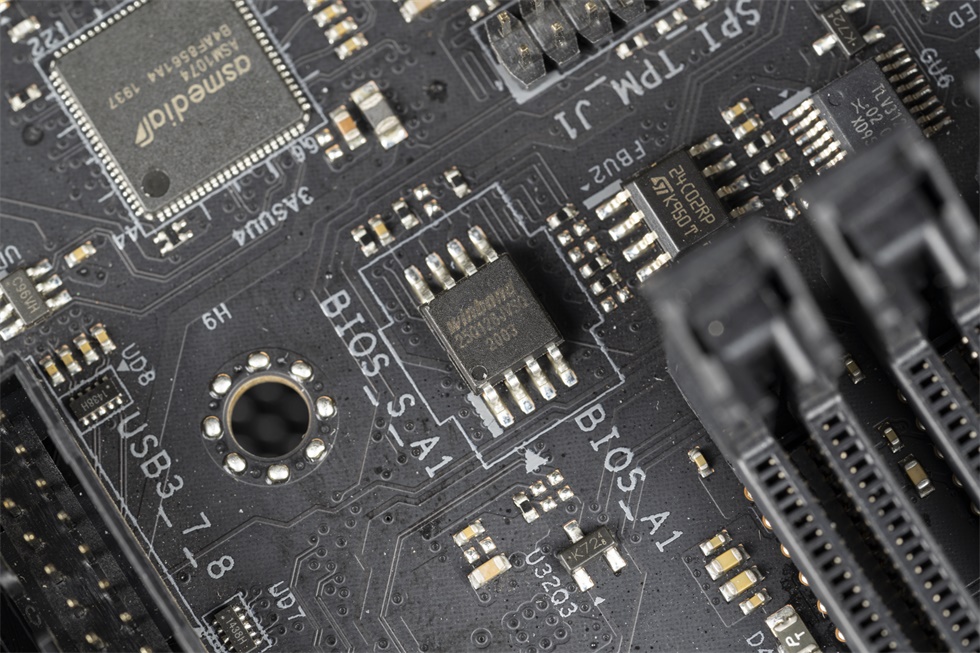 鍗庢搸z490aqua姘村喎瑁呮満,娣卞害瑙ｆ瀽鍗庢搸z490