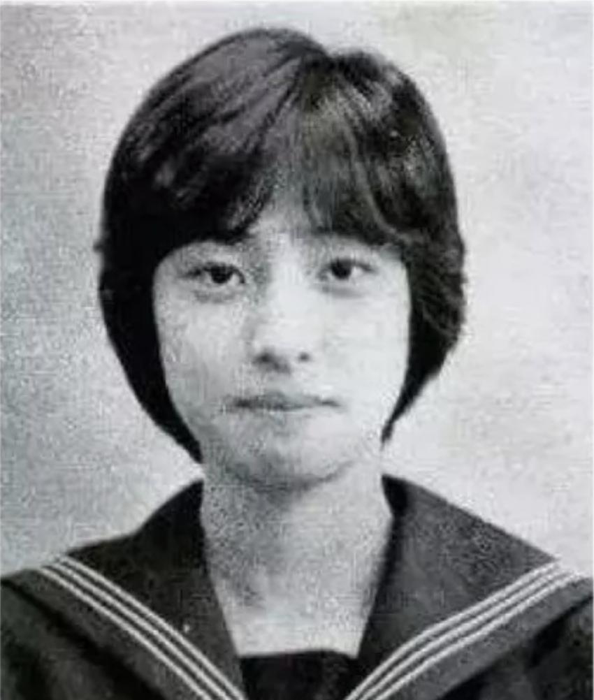 宝冢歌剧团男役可爱片段,宝冢歌剧团男役展示魅力