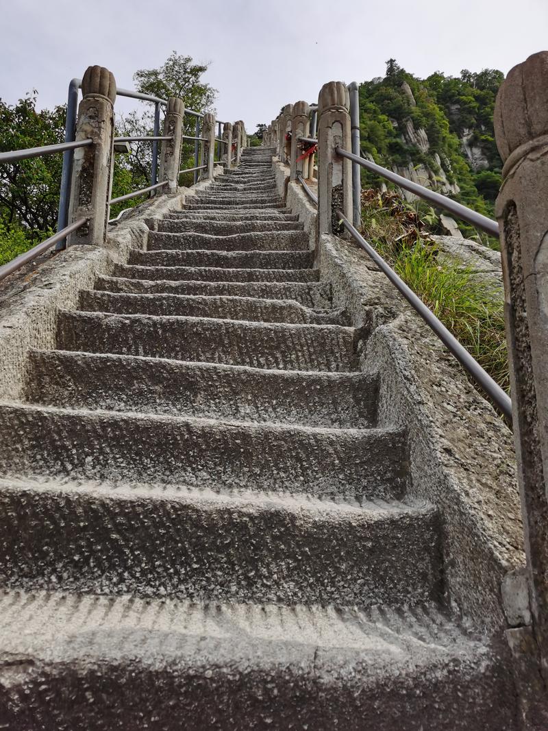 华山派的轻功一定被低估了——华山一日游有感