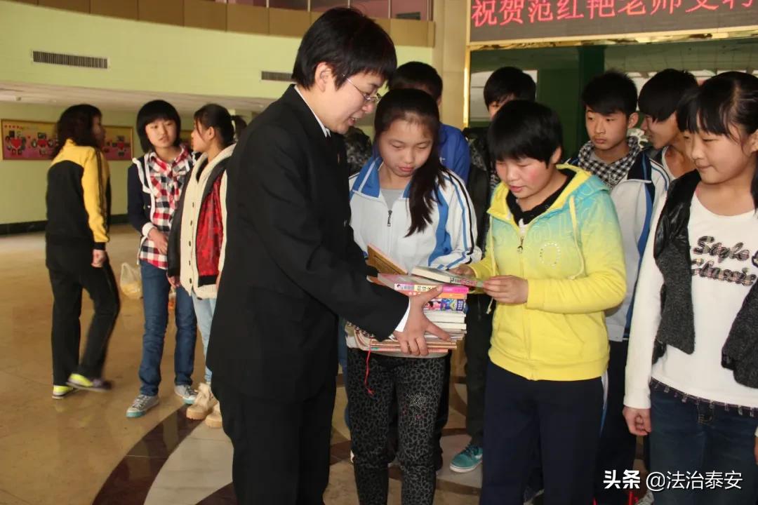 【政法先模事迹展】范红艳：托起希望的女法官