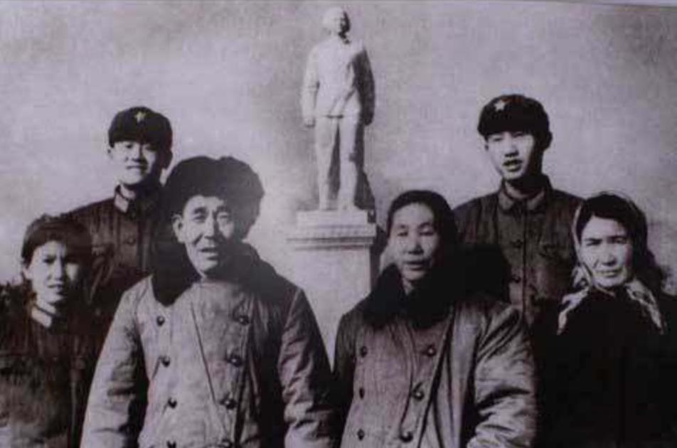 刘爱兰：长相神似刘胡兰，13岁演姐姐，85岁去世骨灰撒在姐姐墓地