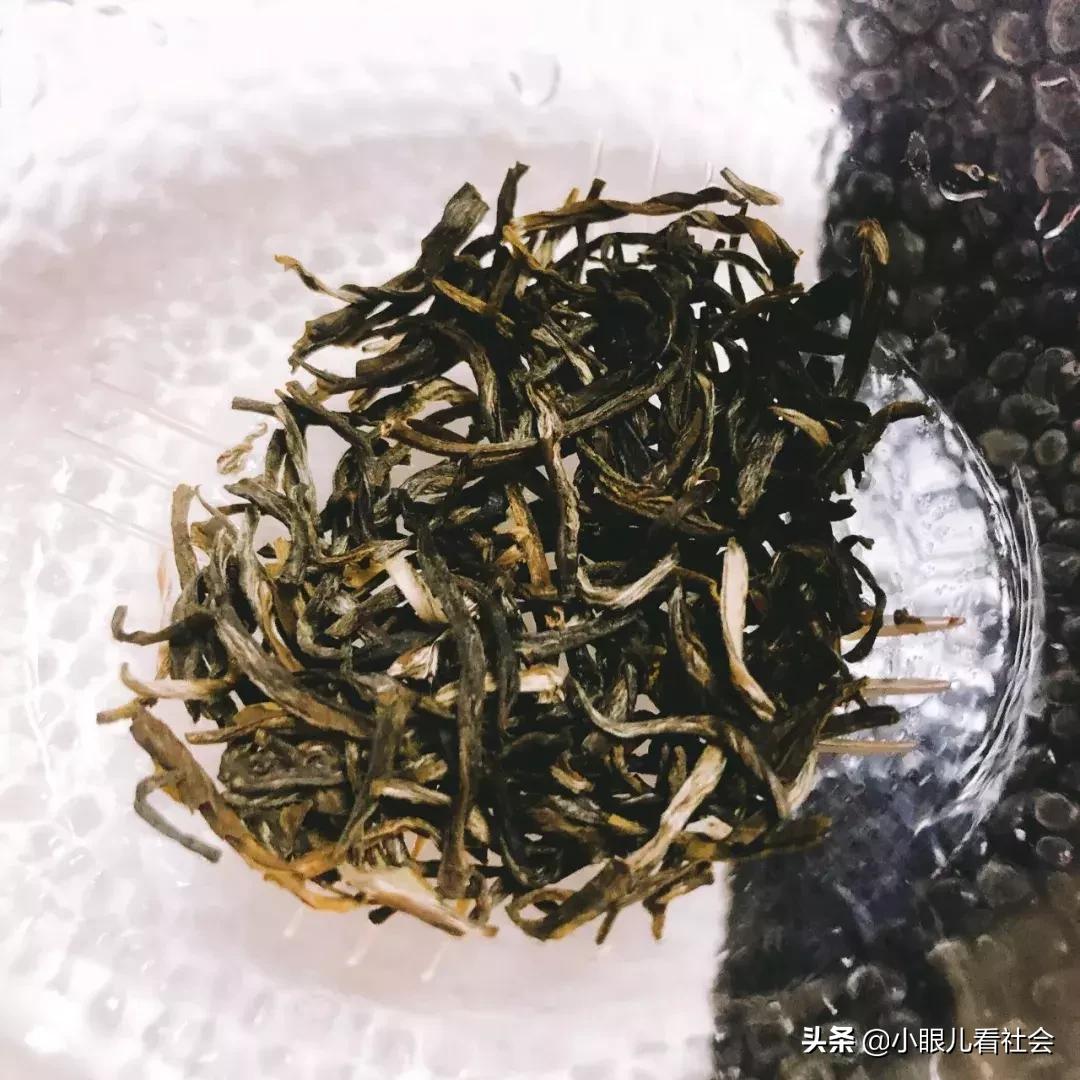 一看您喝哪儿的茉莉花，就知道您是哪城人!