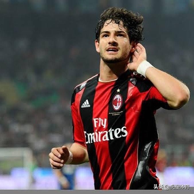 帕托在ac米兰的第一个进球,帕托当时在米兰为啥那么多伤