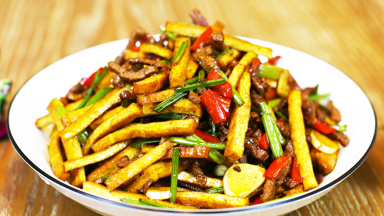 芹菜炒香干怎么做才能让香干入味,香干怎么炒不烂