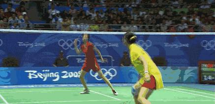 球场上的小妙招,教你一招实用的球场技巧