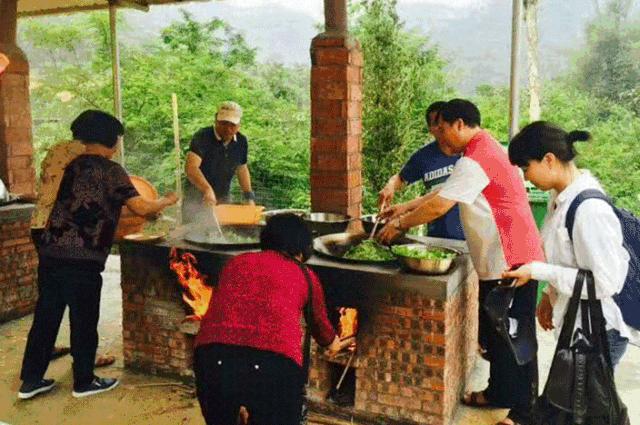 九牛洞观光生态民宿,清远山间梯田仙境森林泳池民宿