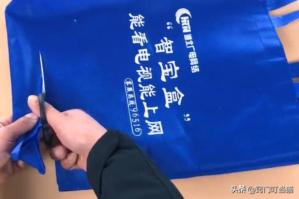 衣服布袋子别扔了，剪几刀放在家里有大用处，朋友看见都想要
