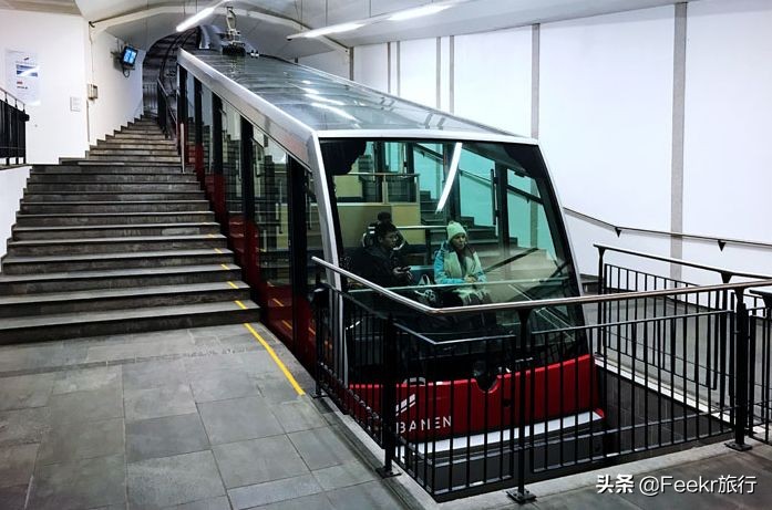 王珞丹35岁庆生照,王珞丹的生日是几月几号