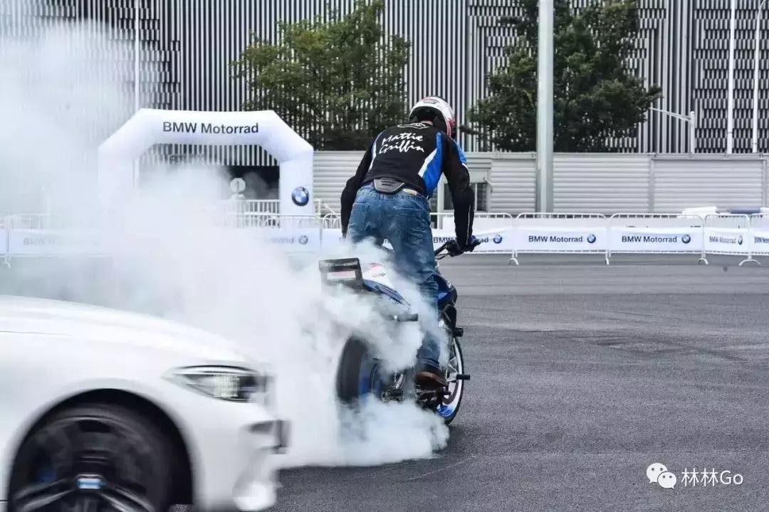 S1000RR摩托车新增M套件，BMW两款拳头产品重拳出击！