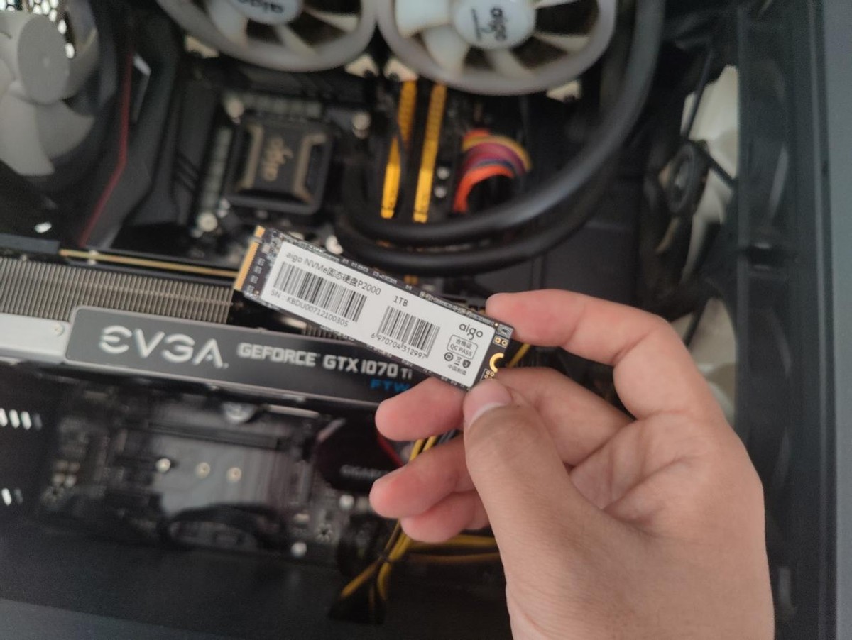 为国民造好物aigo移动固态硬盘,目前性价比最高的pcie5.0固态硬盘