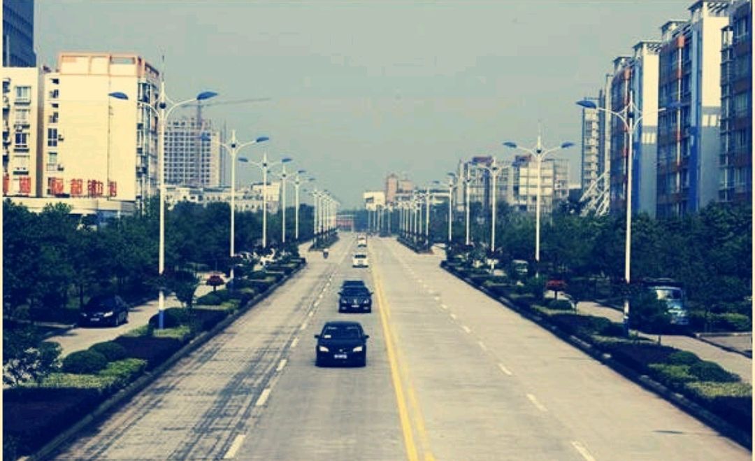 武当山下美丽山城，东风汽车的发祥地，十堰市张湾区