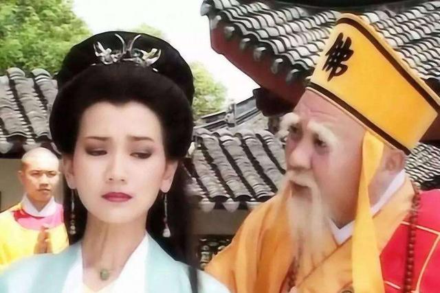 白蛇传与雷峰塔的故事,《白蛇传》中的雷峰塔有什么象征