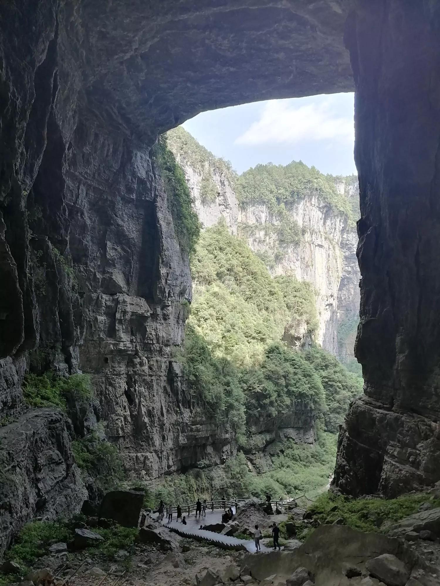 重庆武隆天坑三桥旅游一日游,重庆武隆天坑旅游详细攻略