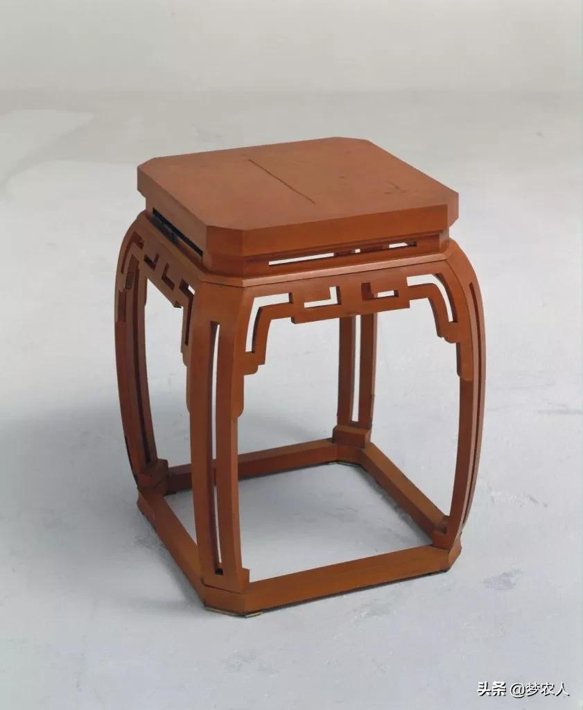 老木匠说“凳不离三、门不离五、床不离七、棺不离八、桌不离九”