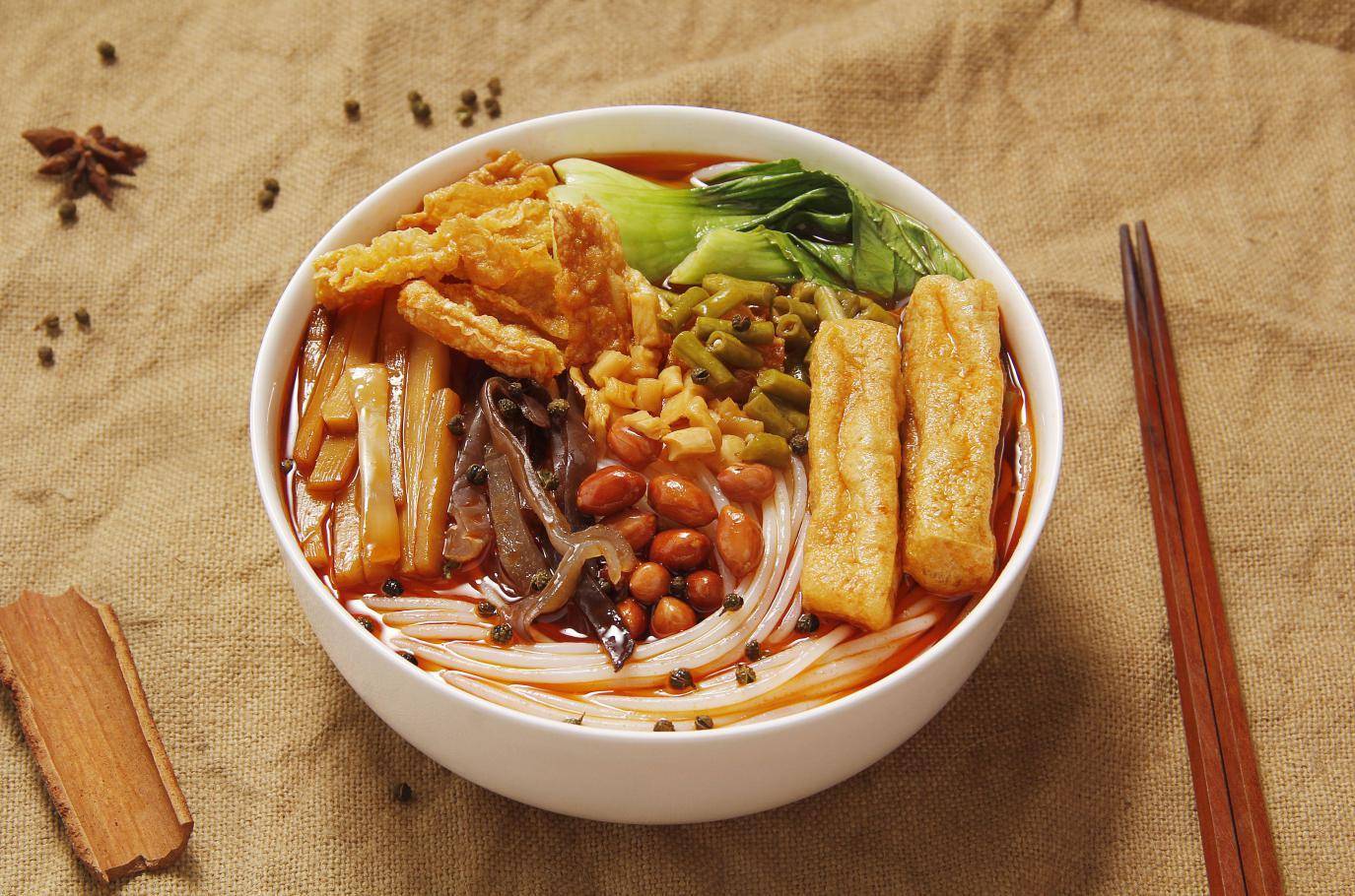 传说中的柳州螺蛳粉,特点小吃正宗柳州螺蛳粉