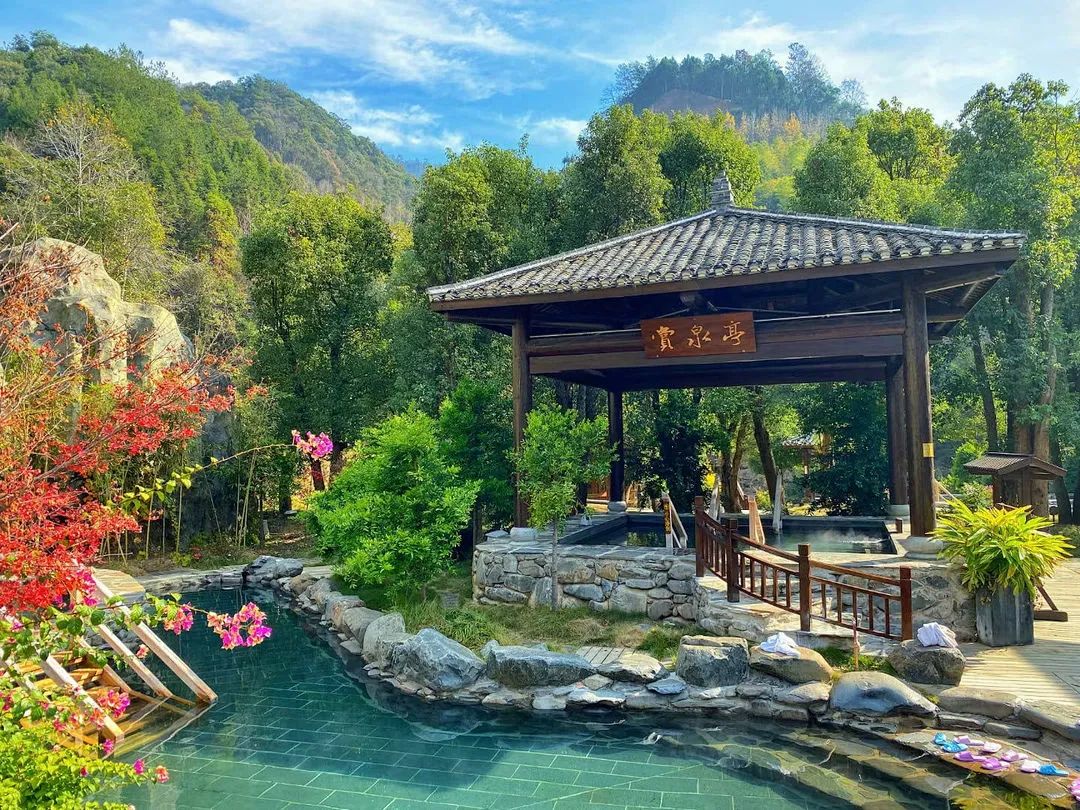 99元温泉套票推荐,99元玩一天的温泉