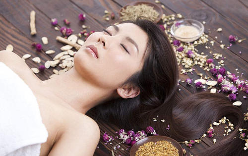 古方智慧与现代科技的完美融合|玉芝肌，帮你养出悦颜玉肌