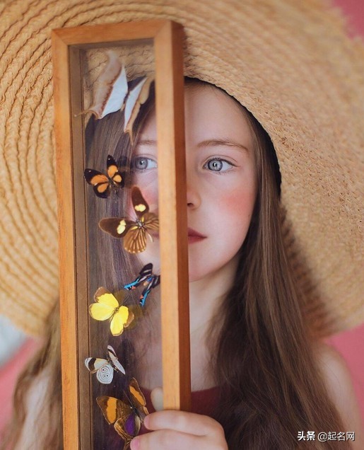 姓袁的女孩名字中带有梓字的,梓字女孩名字寓意好的字