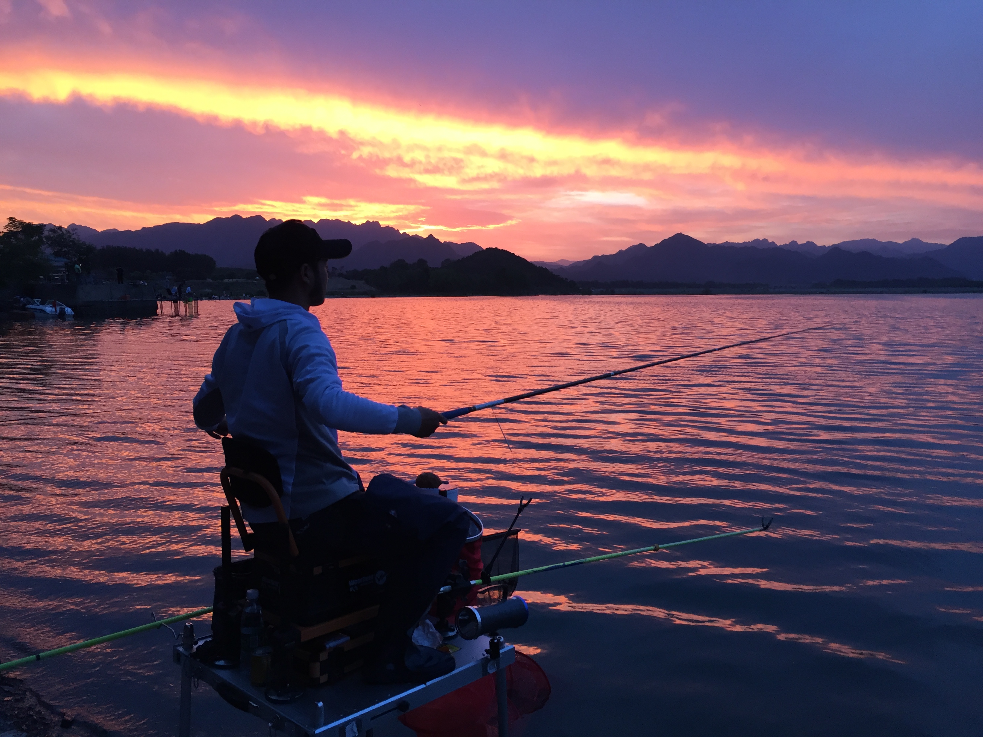 湖库野钓鱼竿,湖库野钓合适多长的竿子