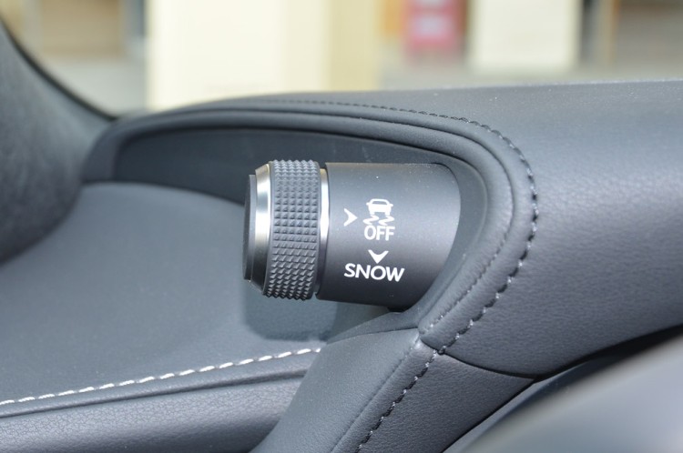 雷克萨斯ls500h二手车,38号车评中心测试雷克萨斯ls500h