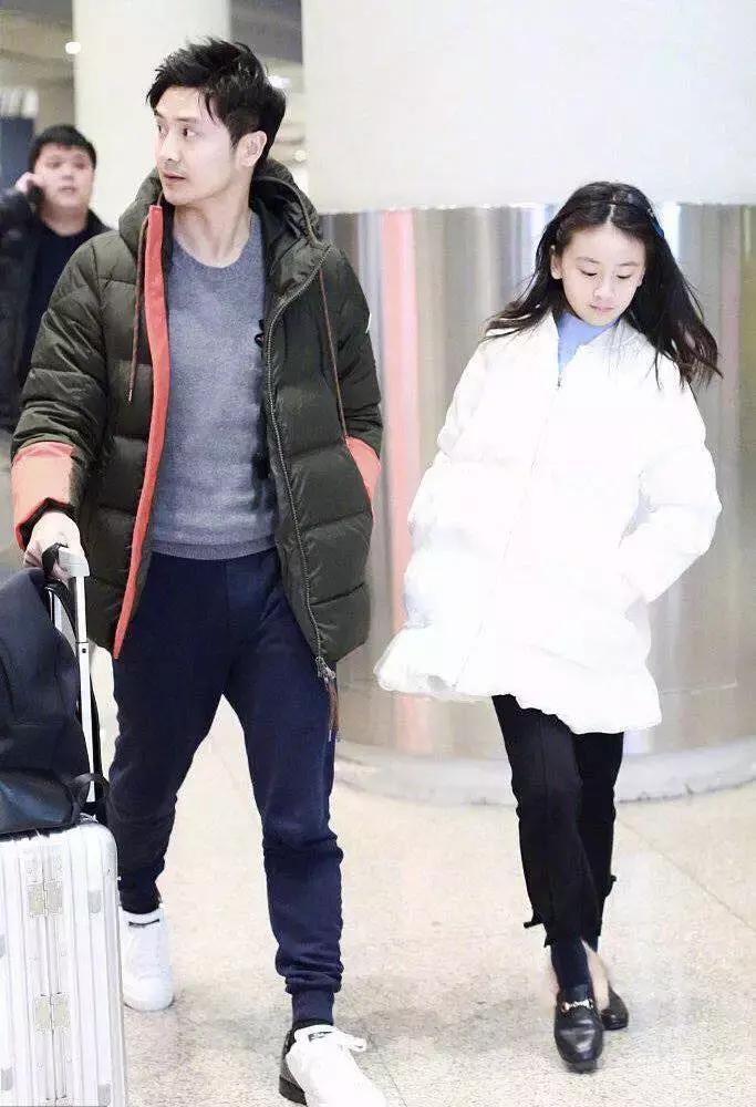 11岁森碟太漂亮,田亮女儿森碟百褶裙