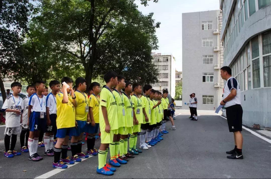 安徽阜阳足球夏令营,阜阳校园足球夏令营