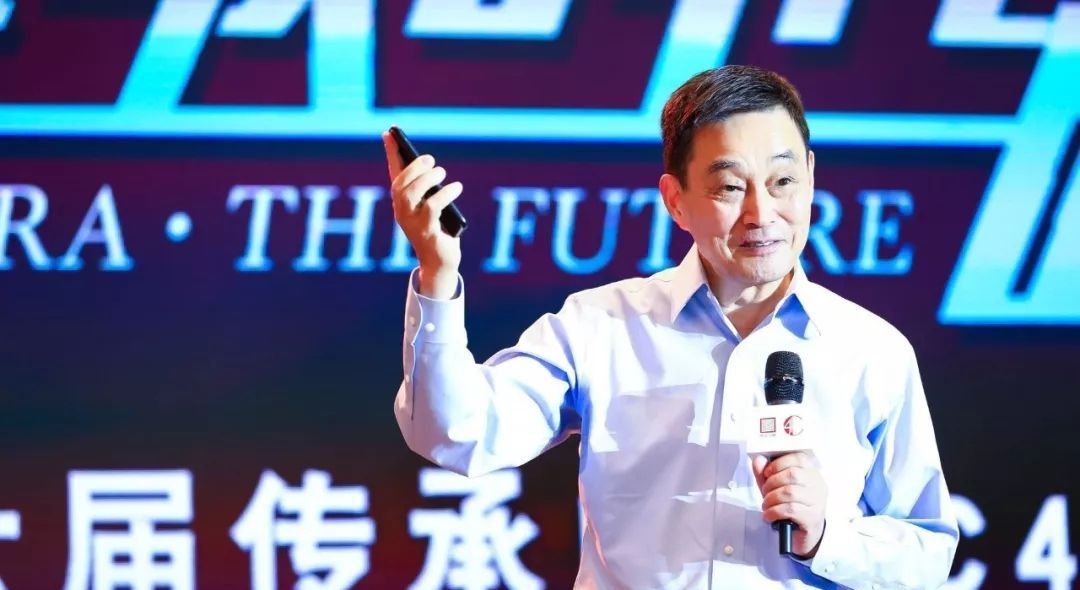 海底捞创始人身价排名,海底捞老板身价在中国排名