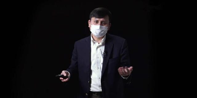 张文宏,已被30万人视为崇洋媚外，公道人心何在？