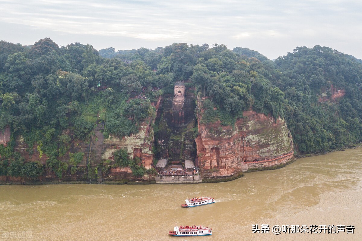 一念远方，一忆故土，两行泪