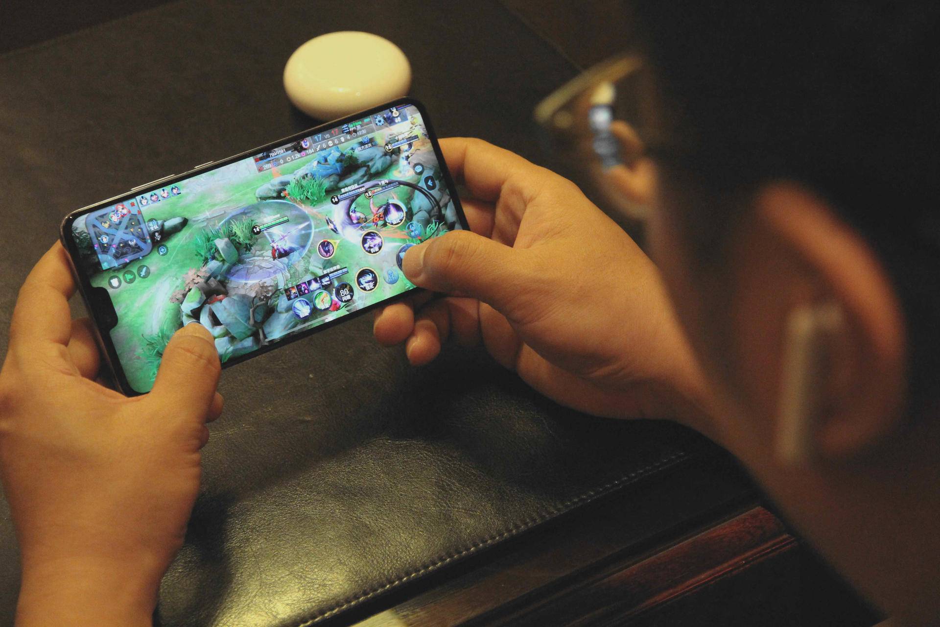 华为蓝牙耳机freebuds3值得买吗,华为新款耳机freebuds3新出的颜色