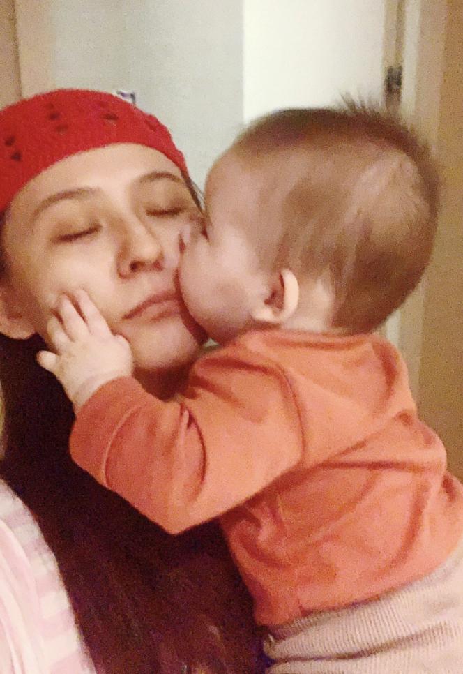 谢娜半个冰箱都是母乳！娱乐圈5位“背奶妈妈”，证明母爱真伟大