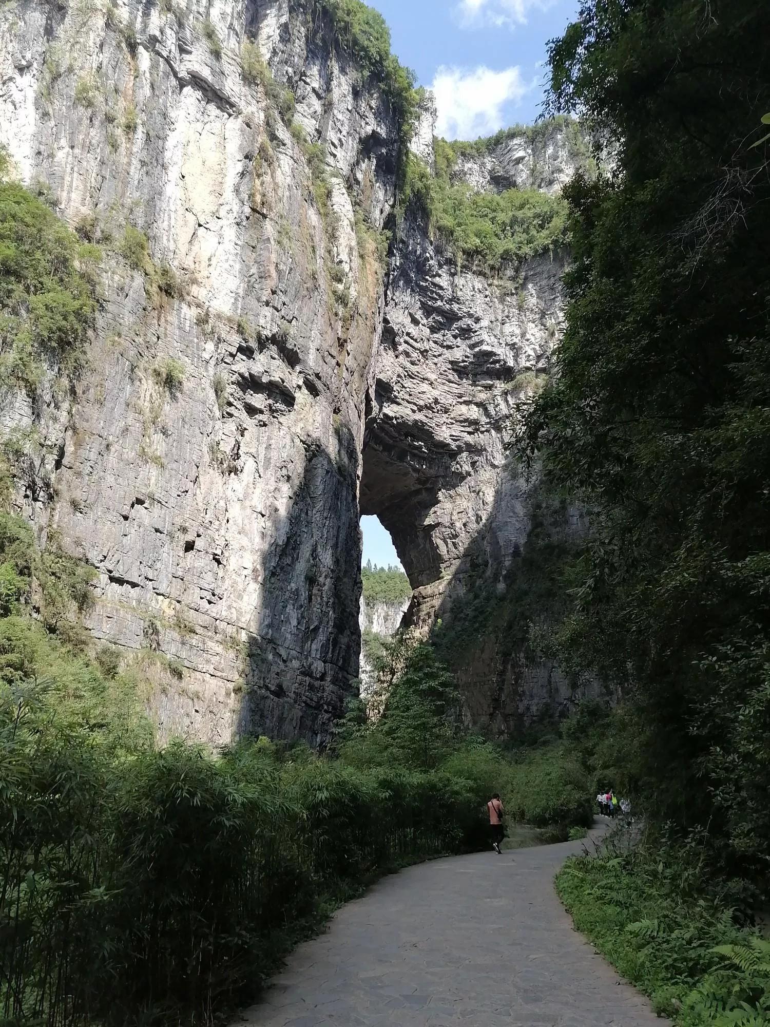 重庆武隆天坑三桥旅游一日游,重庆武隆天坑旅游详细攻略
