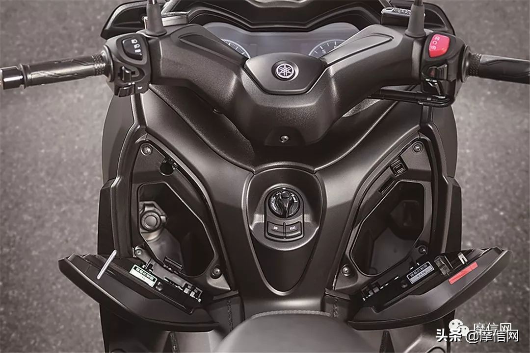 雅马哈tmax530顶配价格,雅马哈tmax530和xmax300对比