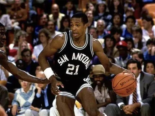 nba历届抢断王,NBA历届抢断王有哪些