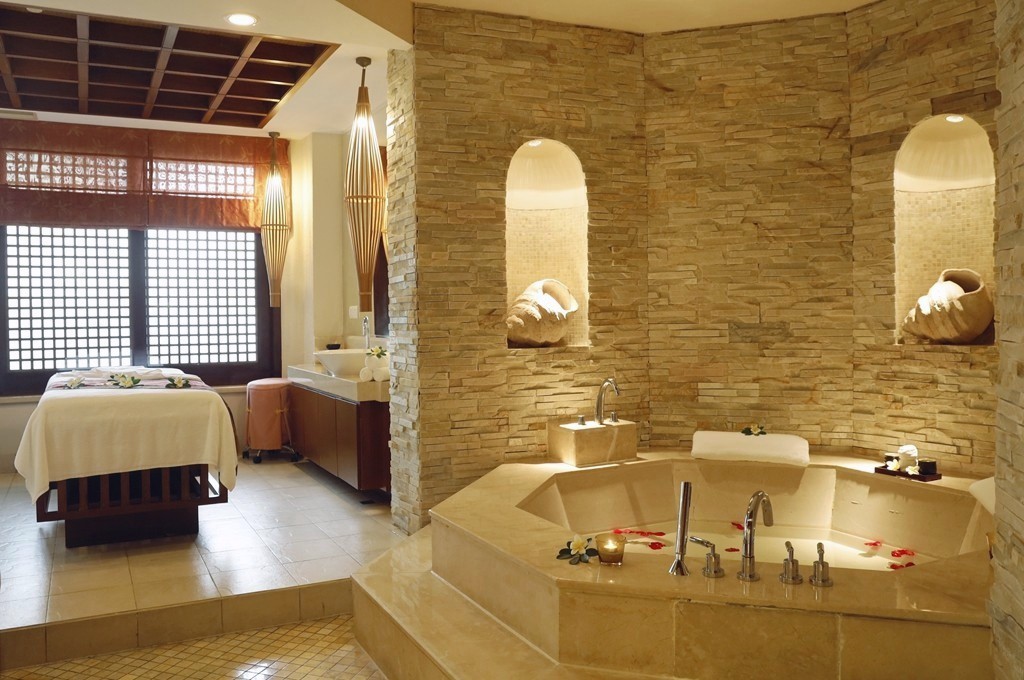 三亚风水最旺的景点在哪里,亚龙湾风水宝地