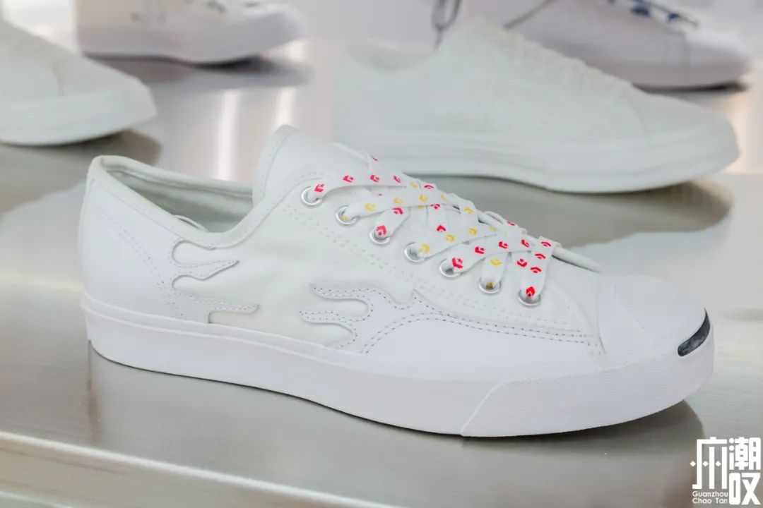 public上海匡威快闪店 (日本快闪匡威)