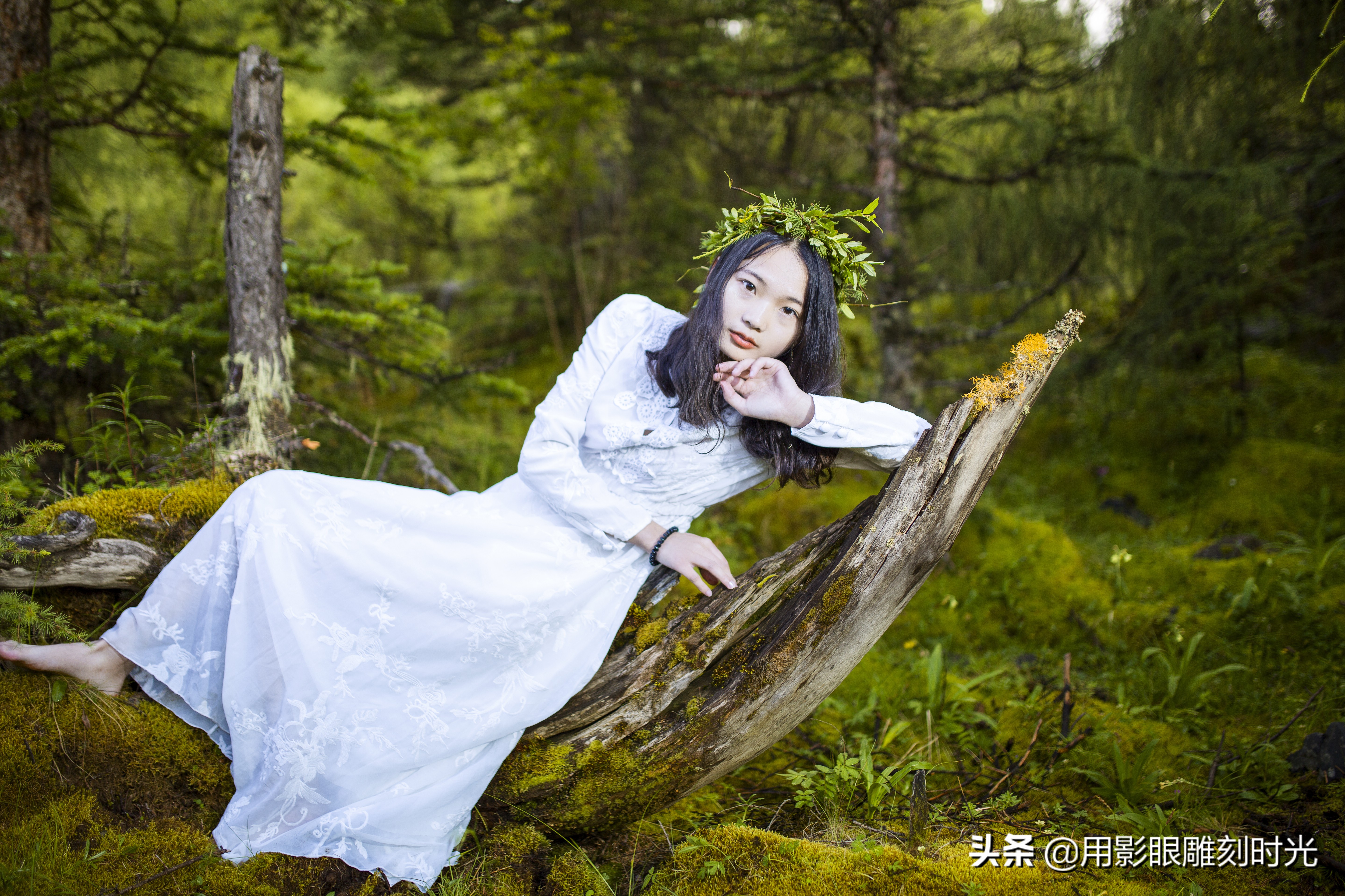 岁月带走了青春却惊艳了时光,惊艳青春斑驳岁月