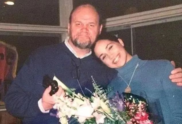 梅根退出王室后首次公开露面,梅根哭诉退出王室背后压力