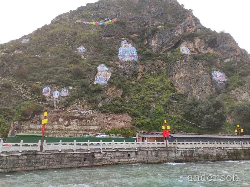 陪着贡嘎过仲秋，深夜听到女生的尖叫（上）